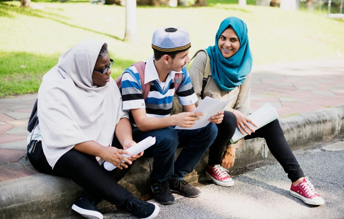 diverse-children-hanging-out-together