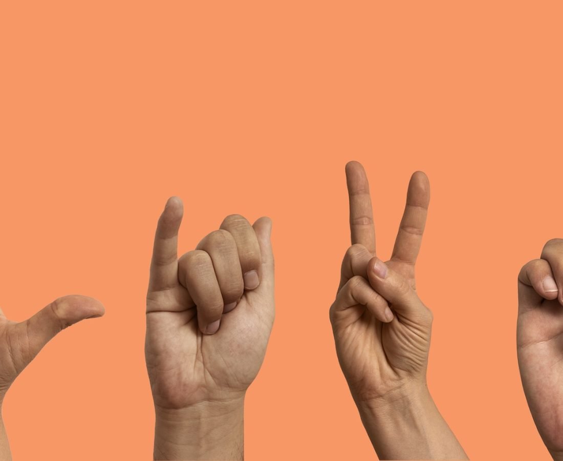 sign-language-with-hands-studio